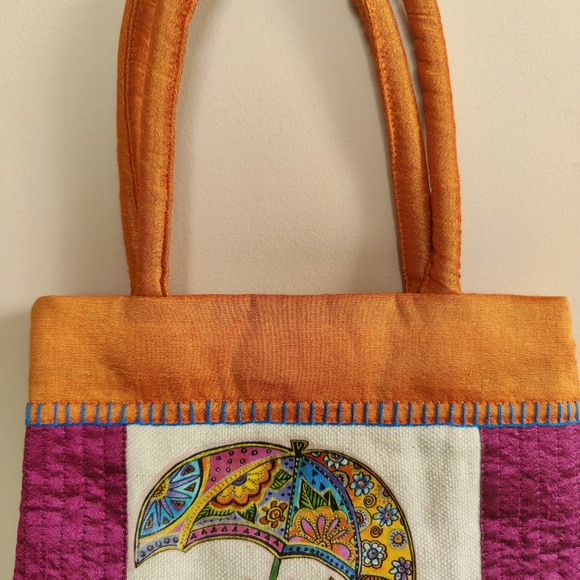 Laurel Burch Purse Handbag with Cats & Umbrella. Snap closure. Magenta Orange - Picture 3 of 4